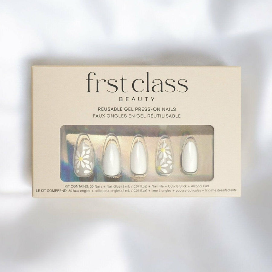 Daisy Daydream - Press On Nails Short Almond Natural Looking Fake Nails Frst Class Beauty