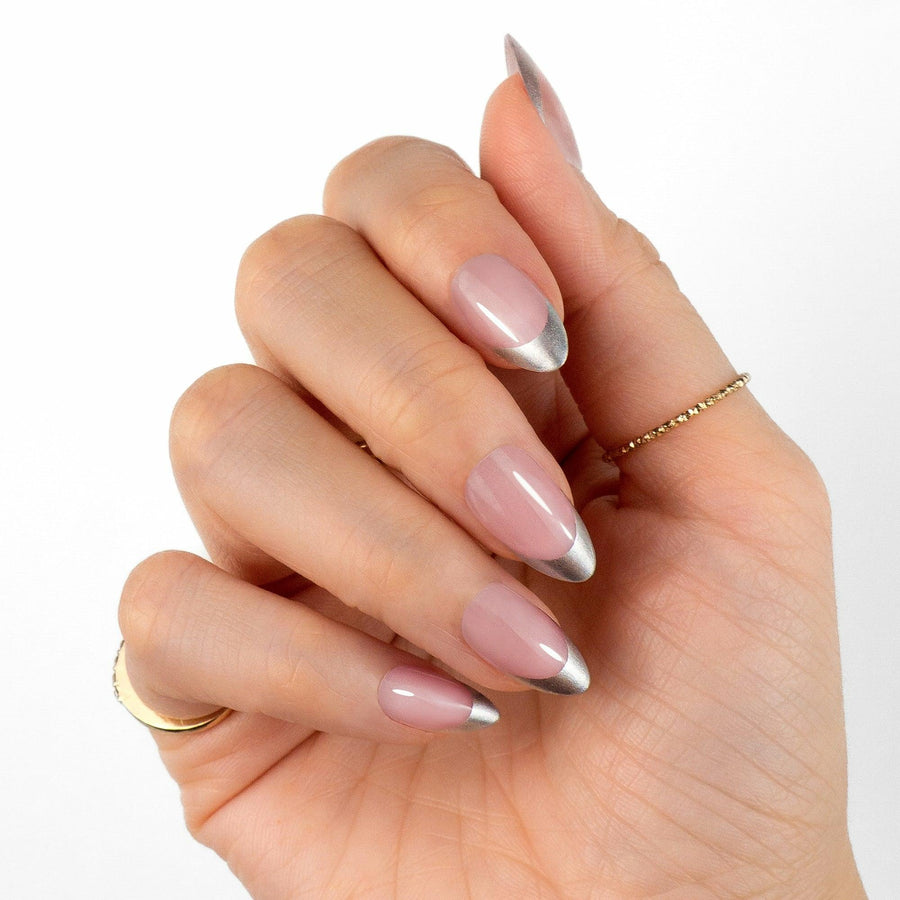 Silver Lining - Press On Nails Short Almond Natural Looking Fake Nails Frst Class Beauty