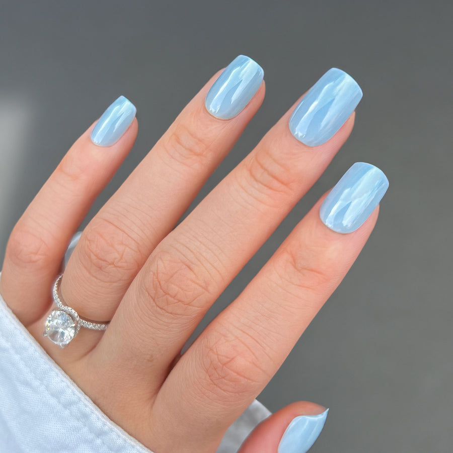 summer nails trends chrome press on nails hailey beiber milky nails