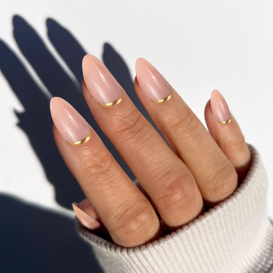 glamorous almond short press on nails